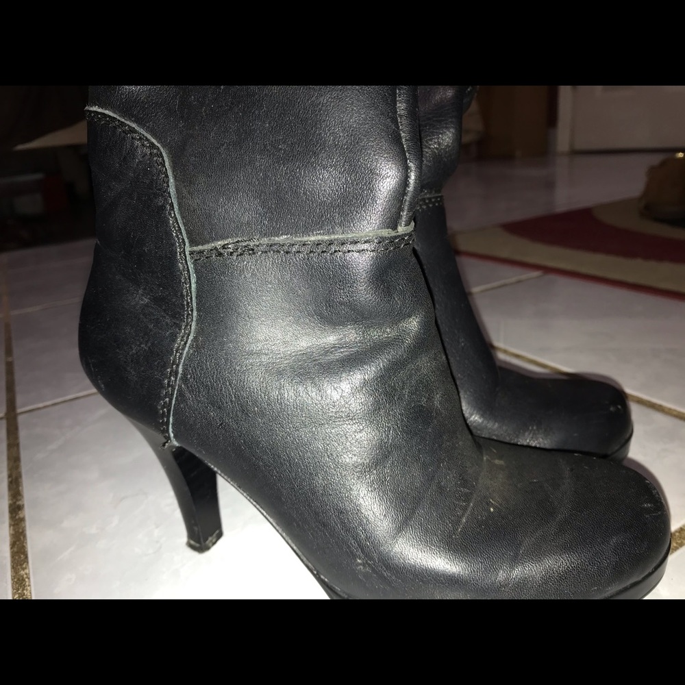 Black boots